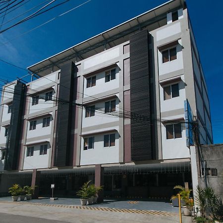 Reddoorz @ Leoncia Apartelle Mandaue Exterior foto