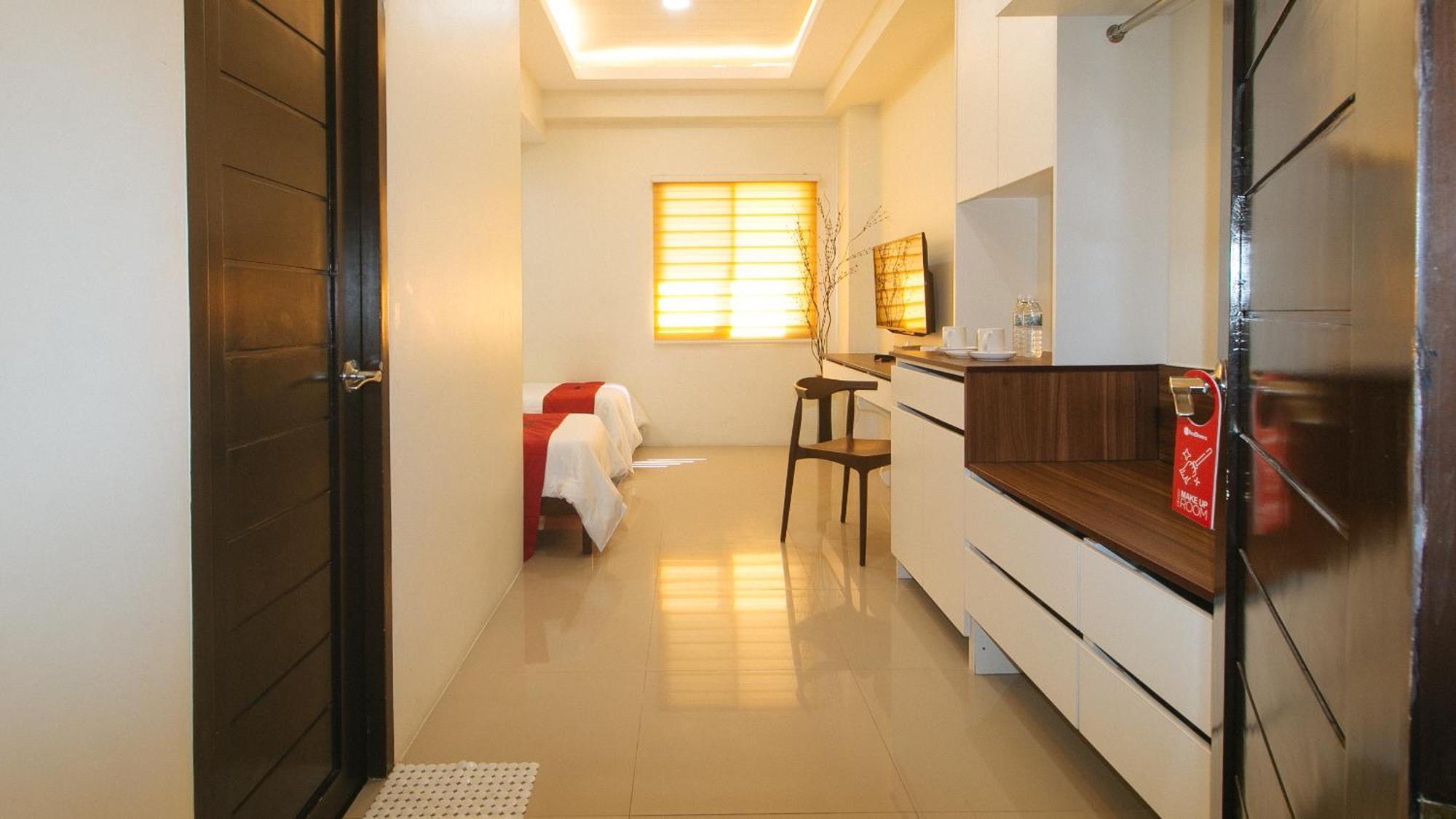 Reddoorz @ Leoncia Apartelle Mandaue Exterior foto