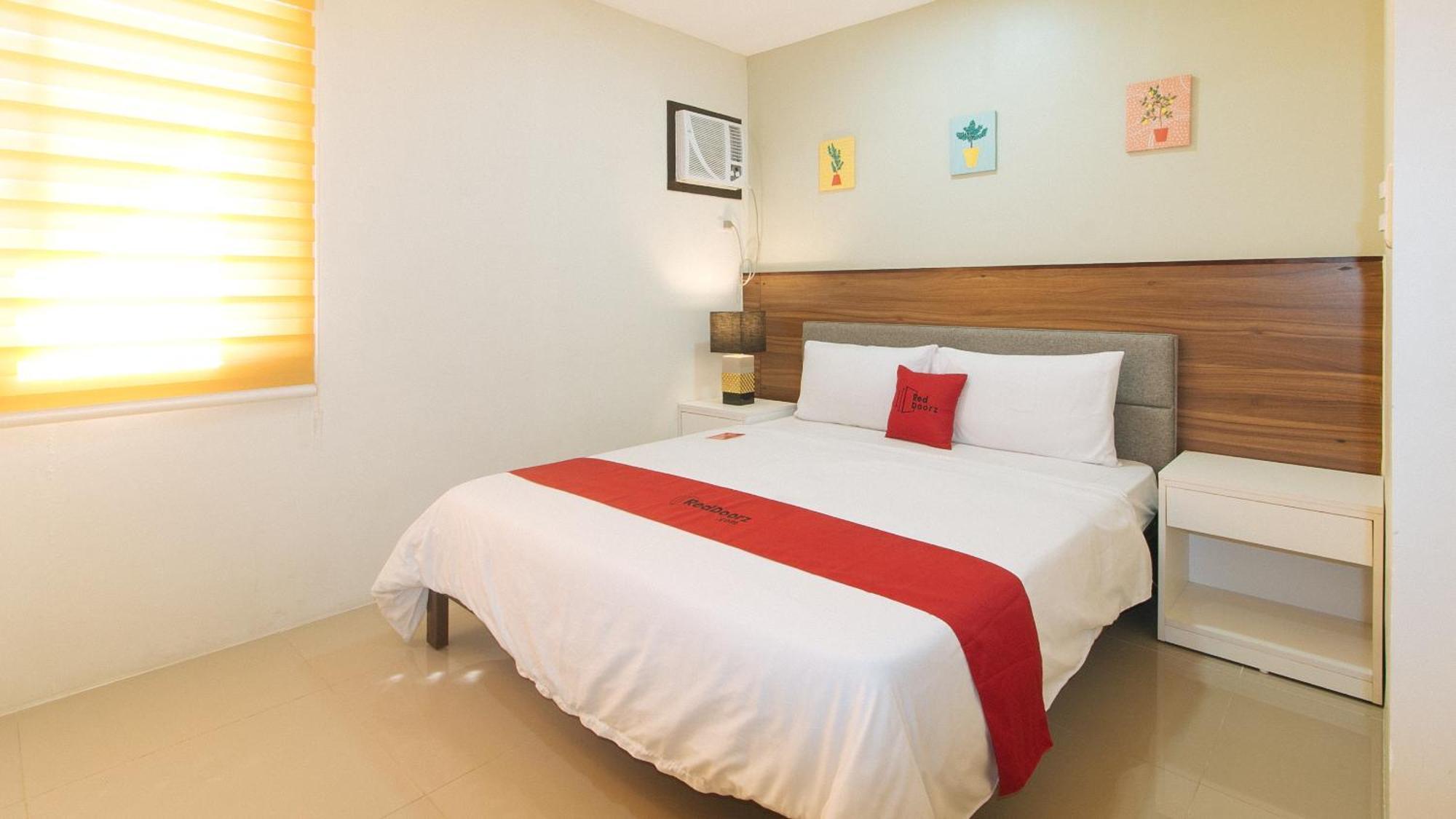 Reddoorz @ Leoncia Apartelle Mandaue Exterior foto