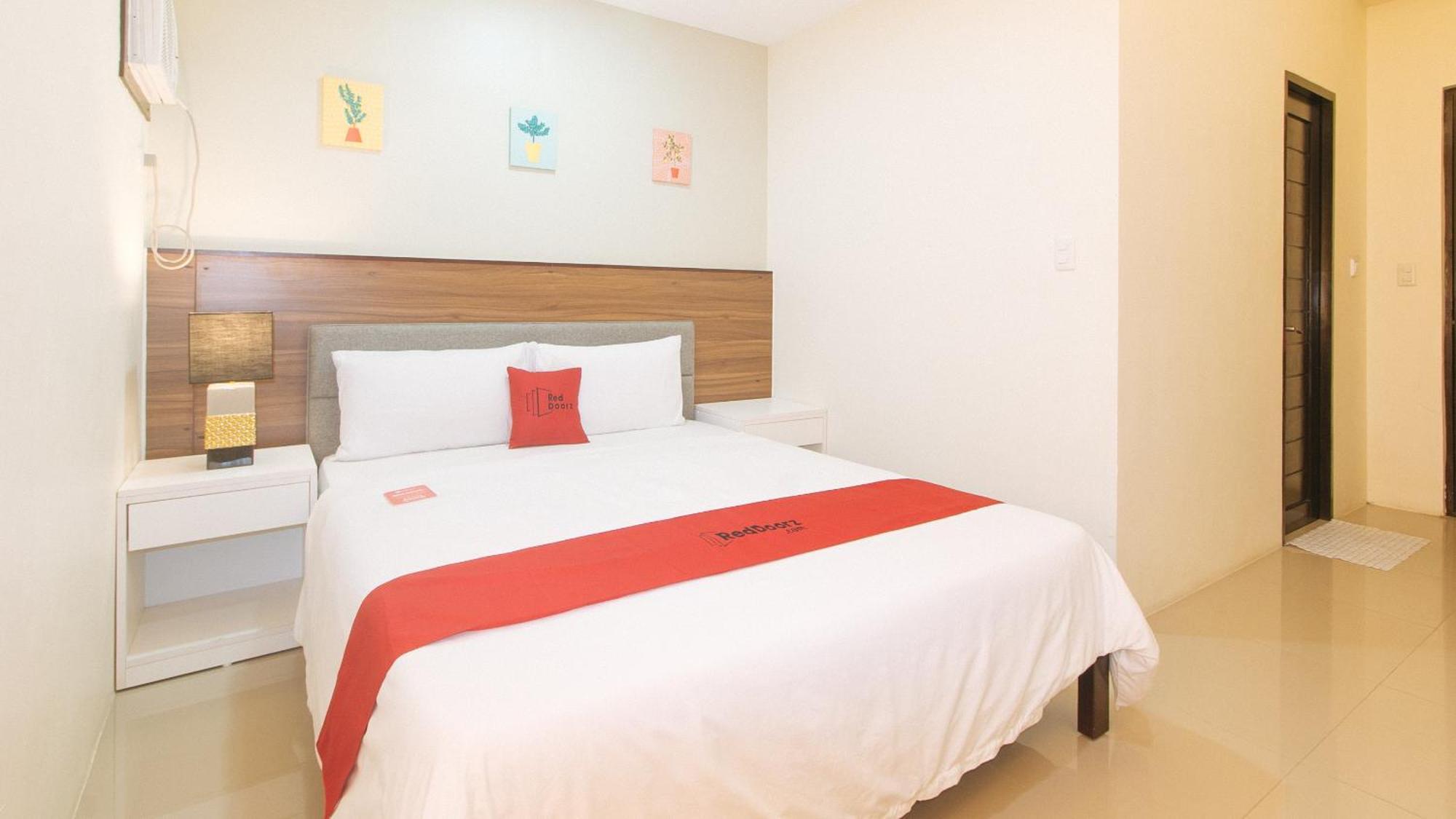 Reddoorz @ Leoncia Apartelle Mandaue Exterior foto
